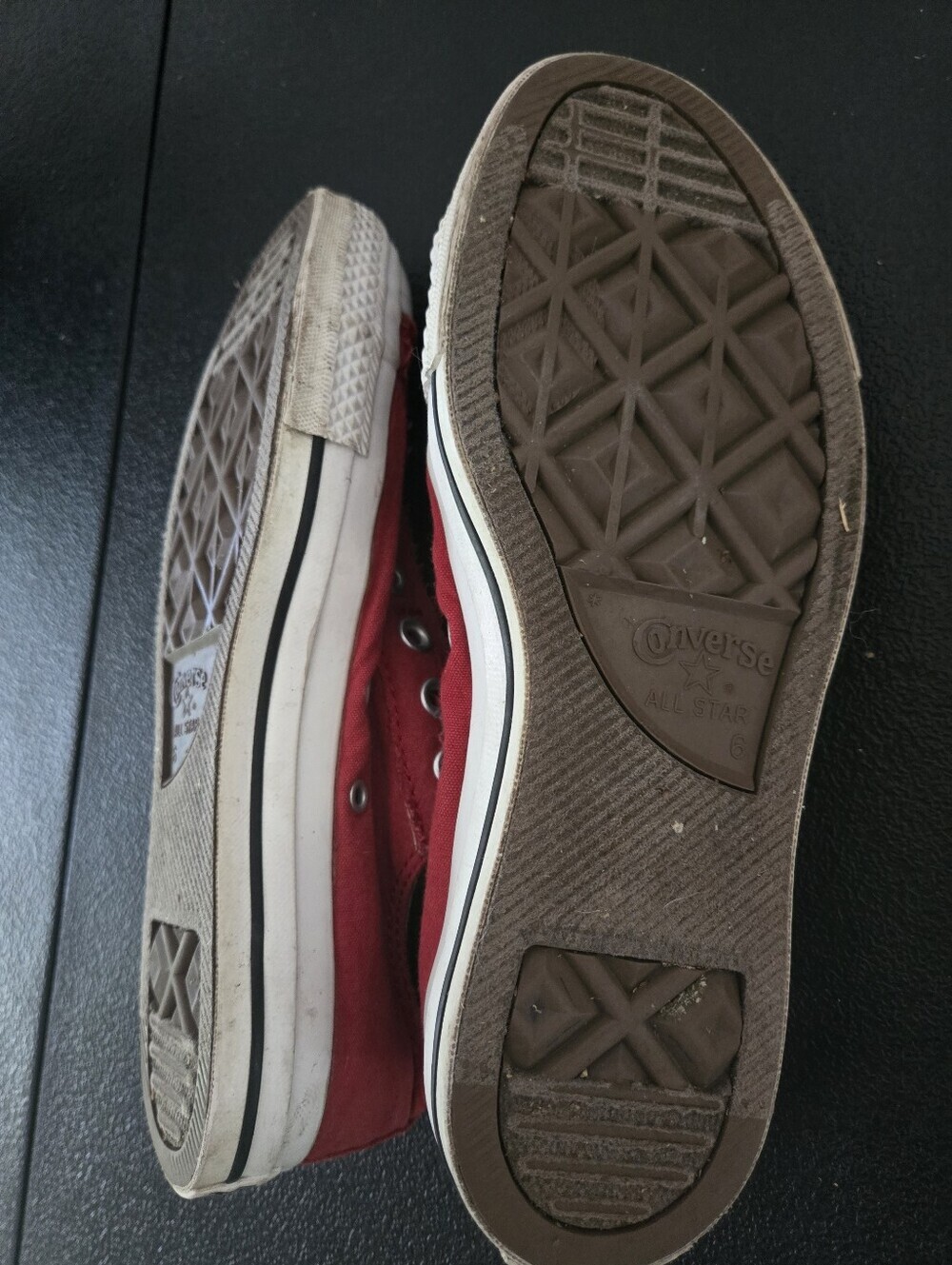 Converse Chuck Taylor All Star Red Slip-On Low Top Sneakers Uni Men’s 6 Womens 8 - Picture 5 of 7
